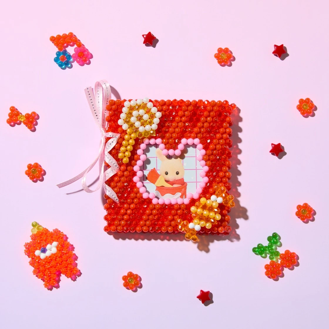 あか】クマ型窓つき ネオントレカファイル | アクアビーズとホイップる